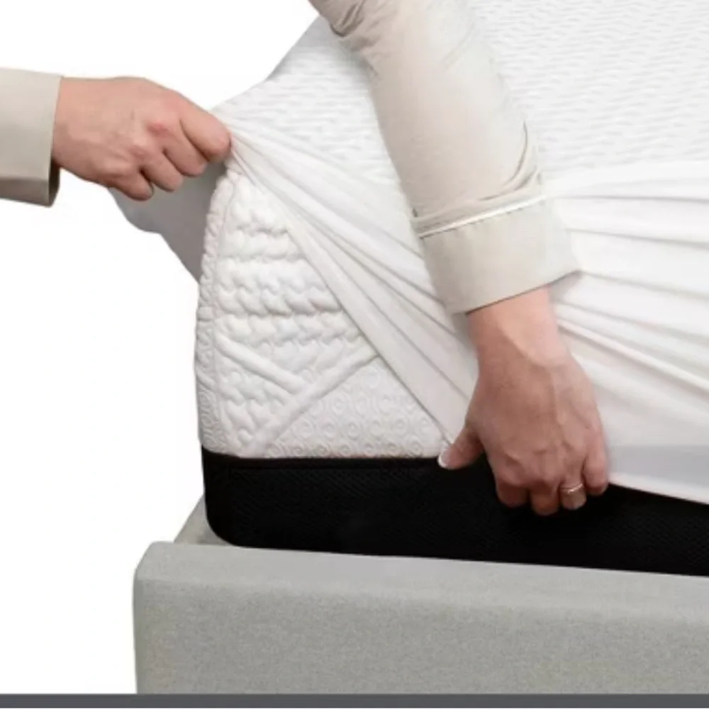 Quilted Luxury Fitted Mattress waterproof Protector - white size queen - Picture 4 of 6